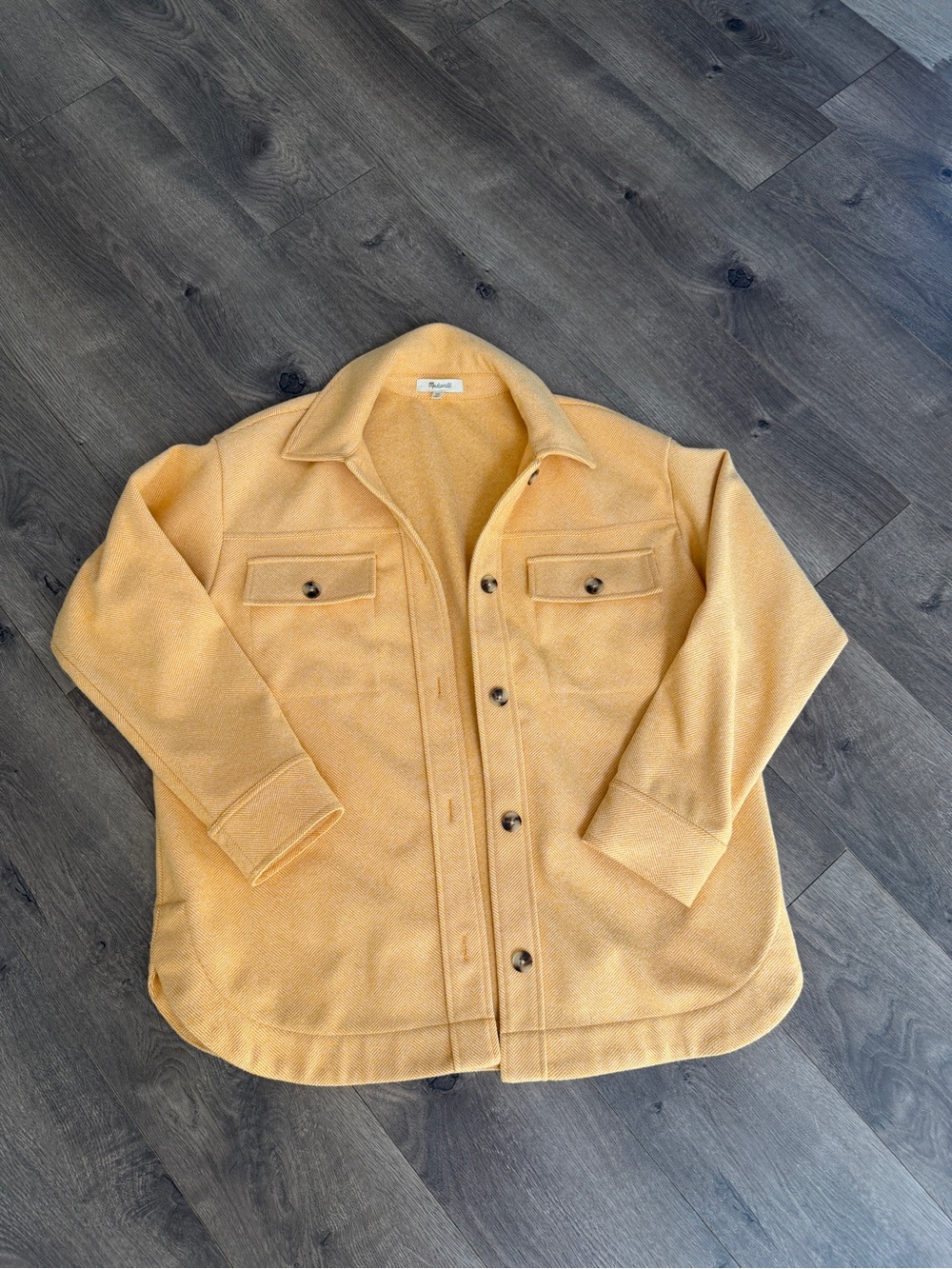 Madewell women’s Lightweight Shirt Jacket in Soft Mustard